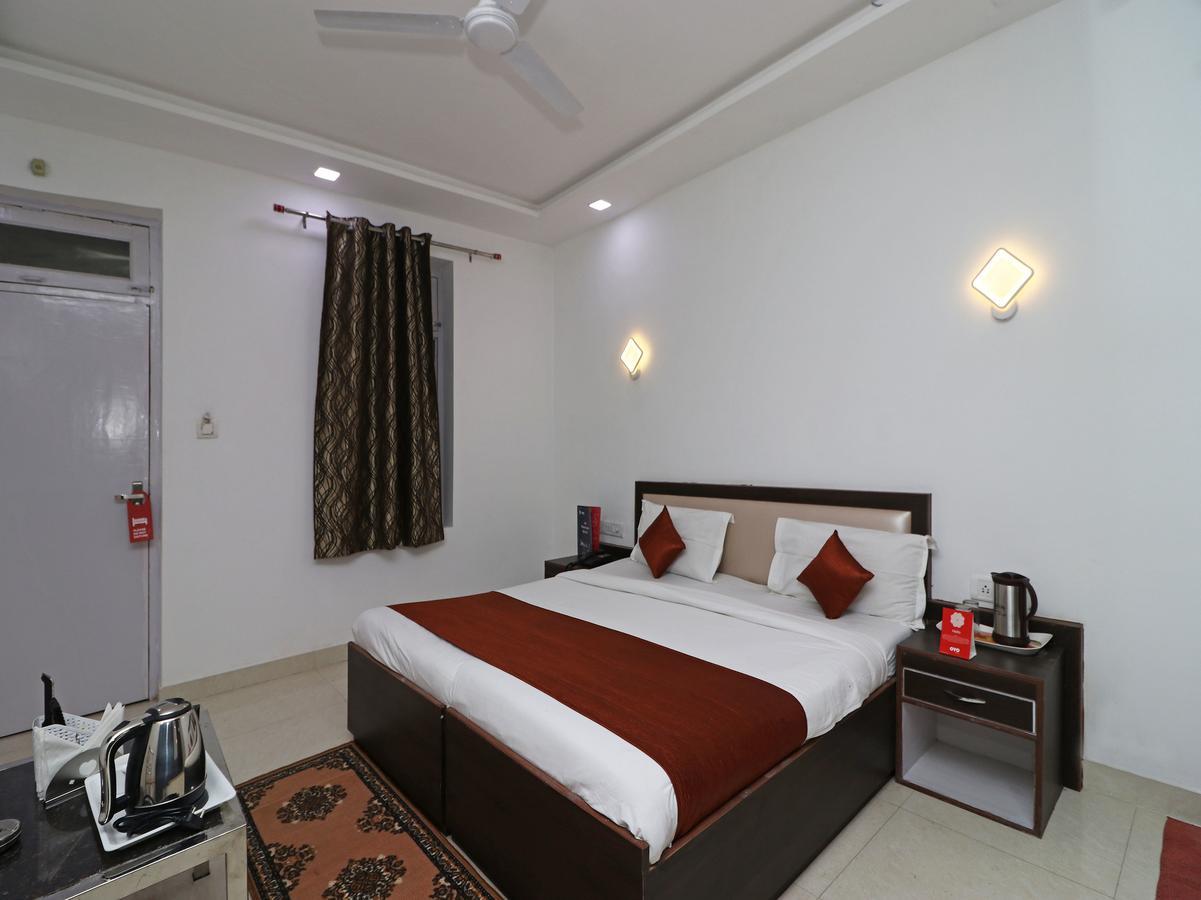 Oyo 11526 Hotel Apollo Agra  Bagian luar foto