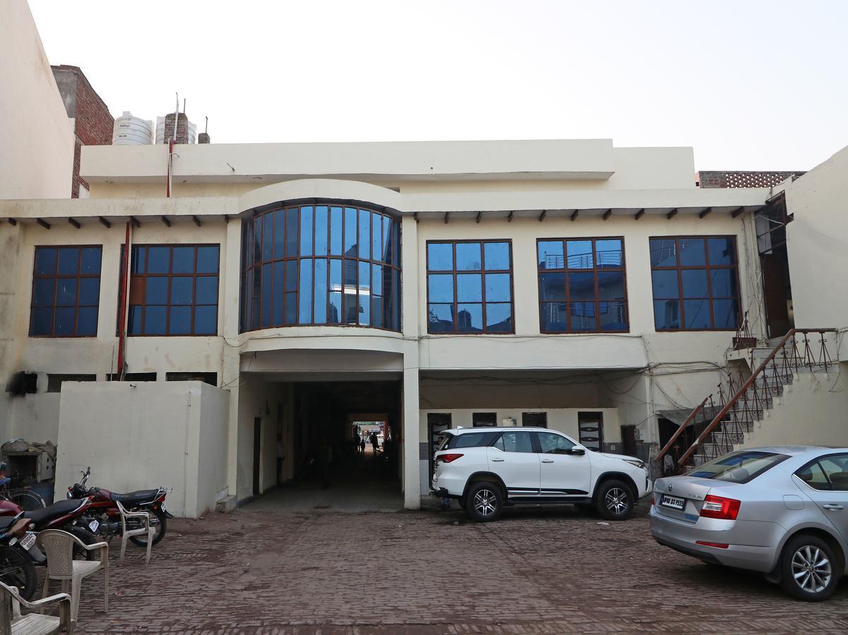 Oyo 11526 Hotel Apollo Agra  Bagian luar foto